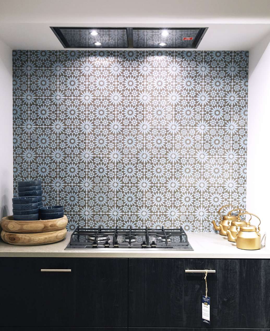 Les carreaux de caractère sont indispensables dans la cuisine d'un chalet