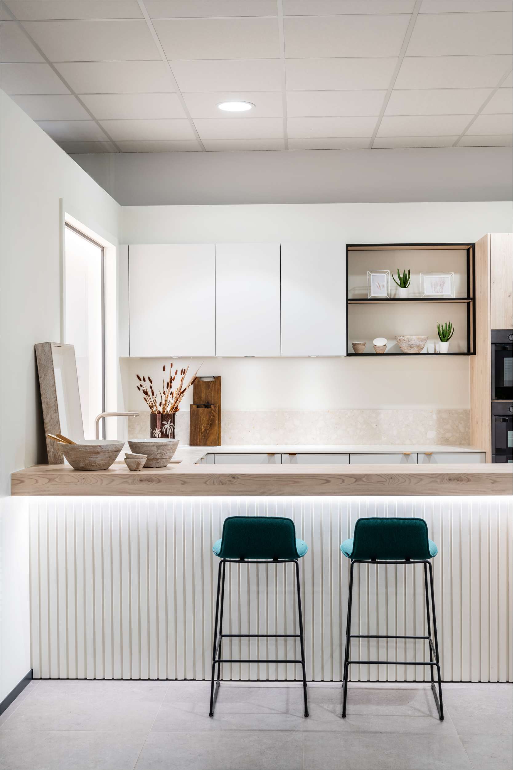 Une cuisine minimaliste qui respire la tranquillité